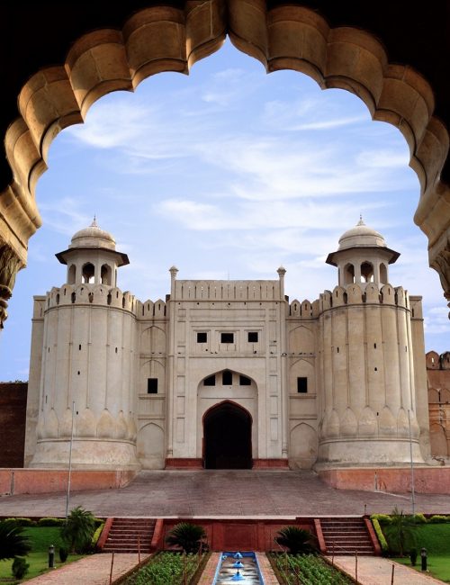 Lahore_Fort_view_from_Baradari